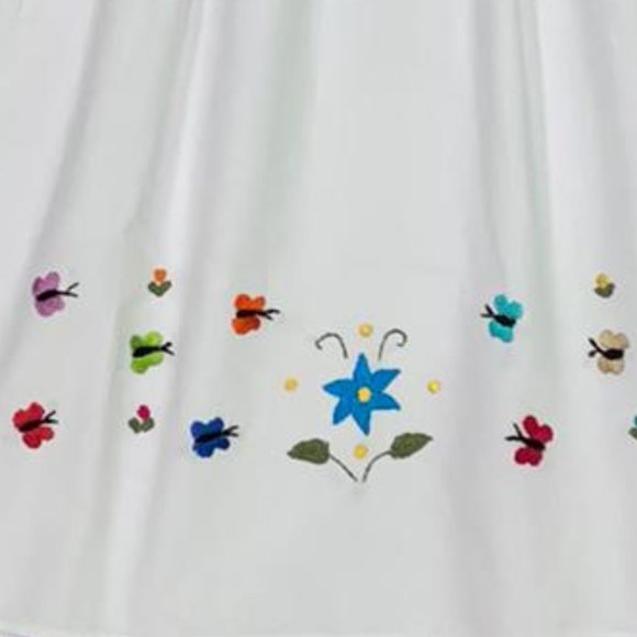 Mexican Girls Dress With Hand Embroidered. - Picture 5 of 6